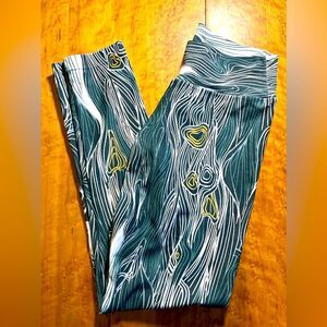 Liquido brand, leggings, calf length, excellent condition, size medium